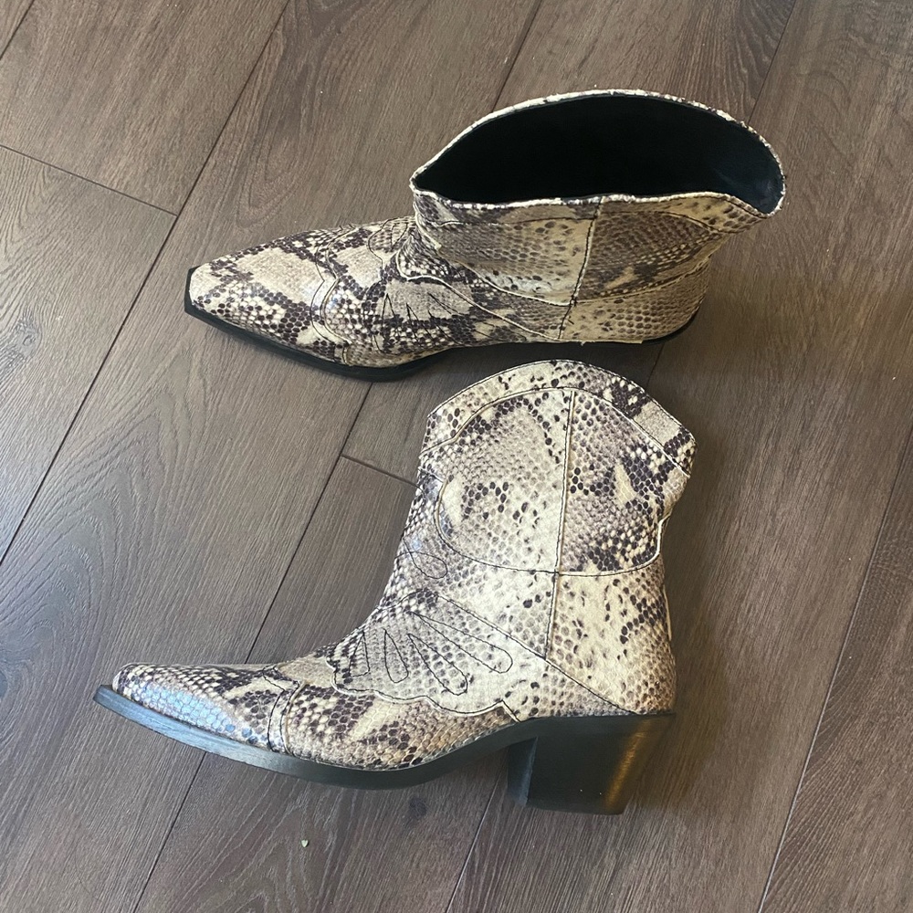 L’Intervalle Cowboy Boots Sz 41